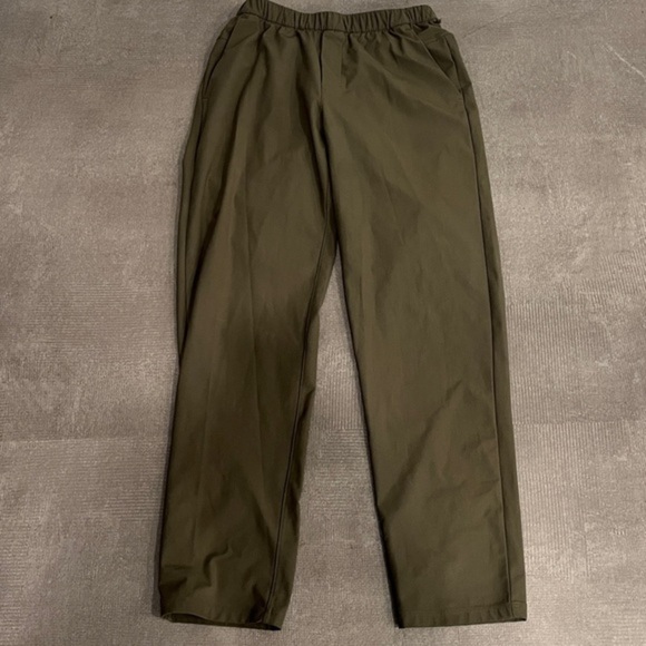 lululemon athletica Pants - Lululemon‎ Green Elastic Waist Track Pants Size Small